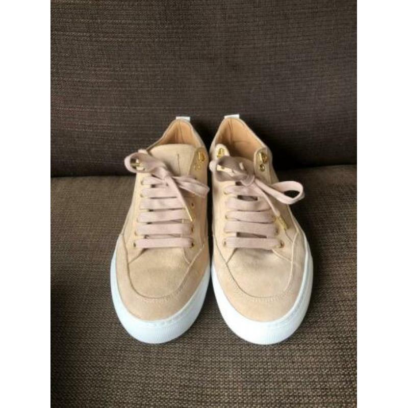 Mason garment tia nude 40,balenciaga mc queen filling pieces