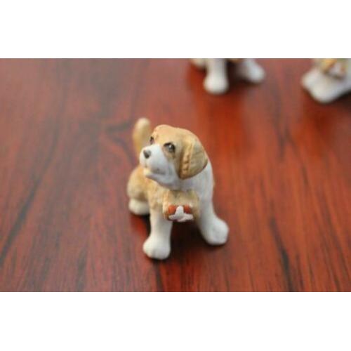 2 kleine hondjes sint bernard beeldje beeldjes hond