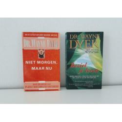 Je ??kunt uit 25 boeken??een keus maken.??veel leesgenoegen.