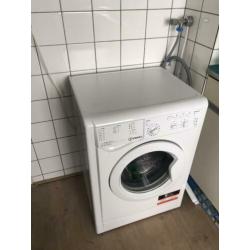 Indesit wasmachine wegens omstandigheden te koop!