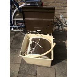 twee campingwasmachines