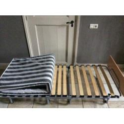 Logeerbed