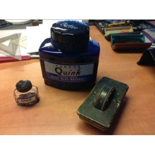 Inktpot groot Parker Quink solv-x royal blue glas groot!