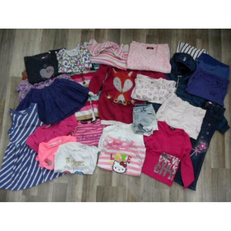 Pakket meisjes kleding maaten: 98-104 (25 stuks)