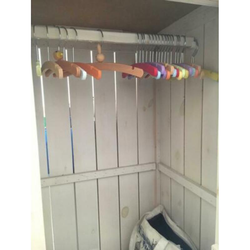 Kinderkledingkast met klep whitewash