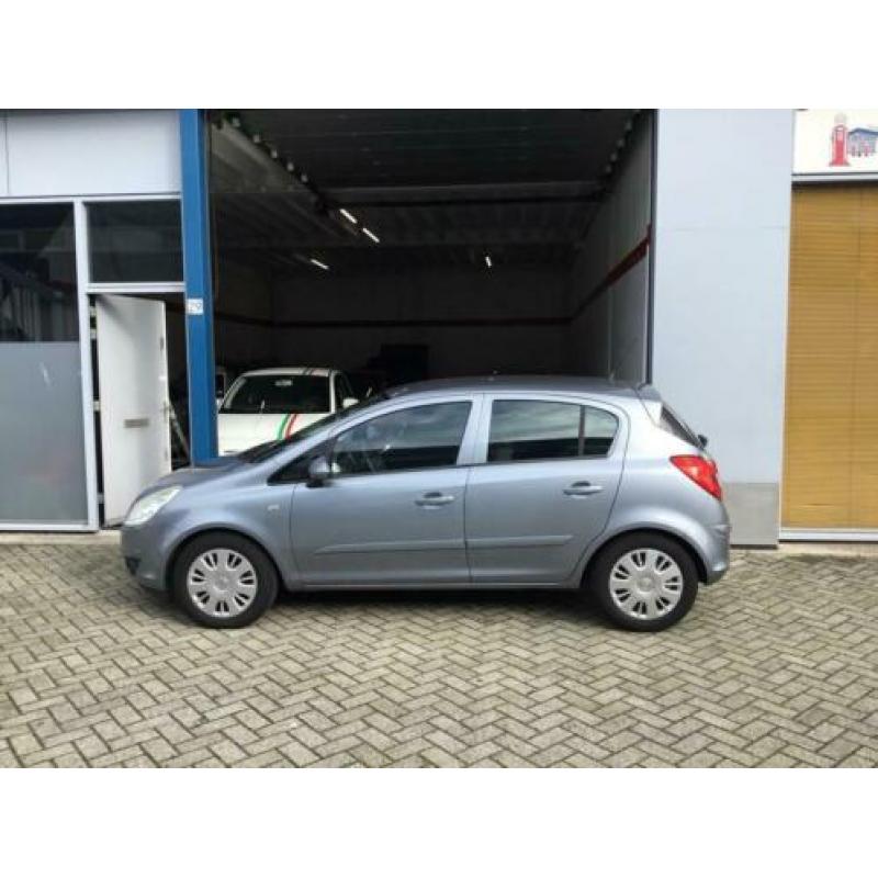 Opel Corsa 1.2-16V Business 5 Deurs airco