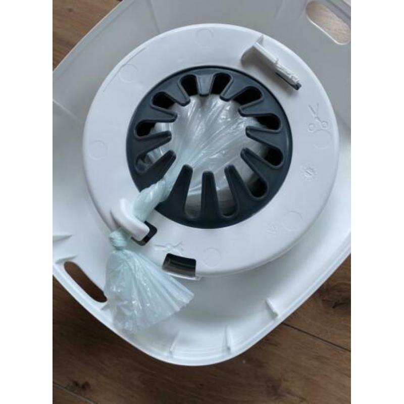 Luieremmer Tommee Tippee Sangenic Tec (Wit) en 4 navullingen