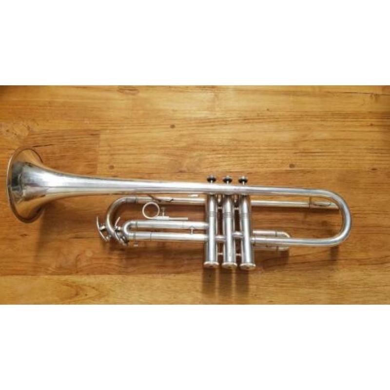 Verzilverde B&F Amati Bes Trompet