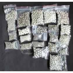 NIEUW - ongeveer 28kg materiaal inclusief sorteerboxen