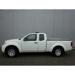 Nissan Navara 2.5 dCi XE 4WD King Cab Airco (bj 2011)