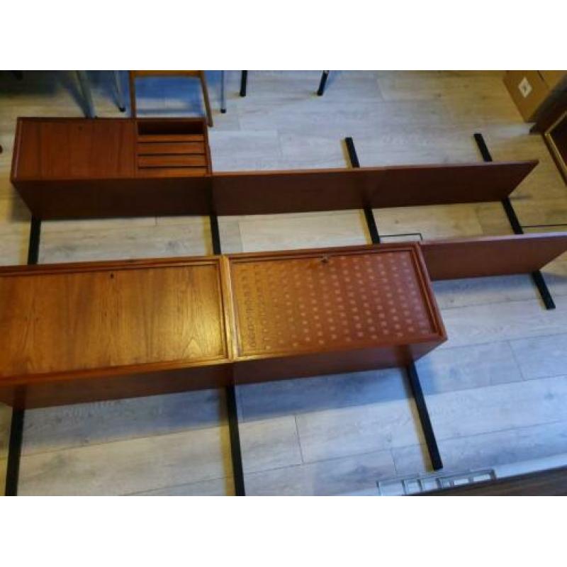 Poul Cadovius vintage wandsysteem