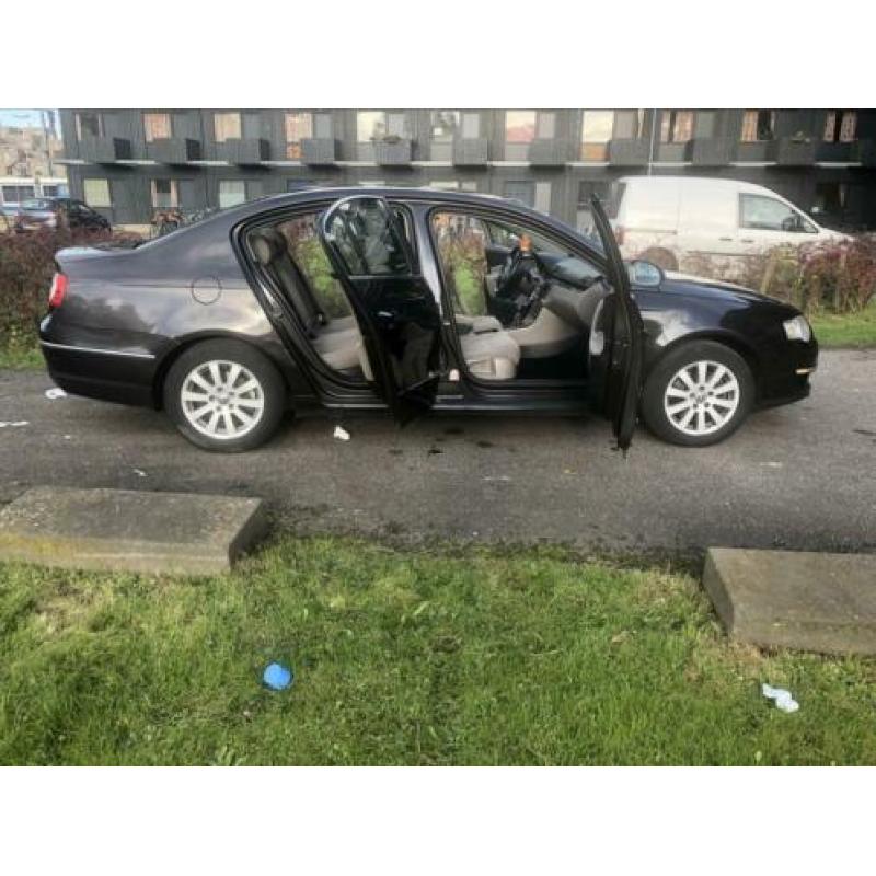 Volkswagen Passat 2.0 TDI 103KW 2005 Zwart