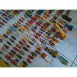 350 stuks model auto"s (zoldervonds)