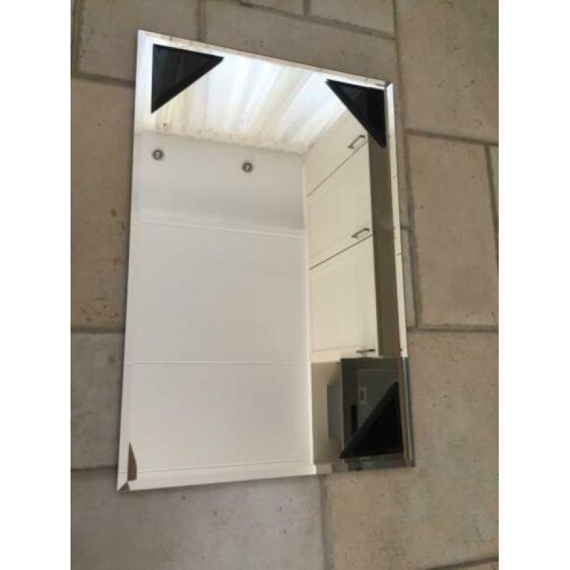 spiegel met zwarte driehoeken 60x40