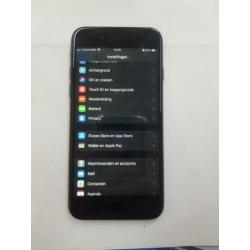 IPhone 7 32gb zit er netjes uit geen Kras