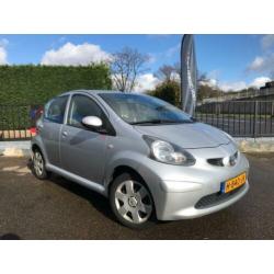Toyota Aygo 1.0-12V + *Airco* *Half Leer* *Uniek* *5 DRS*