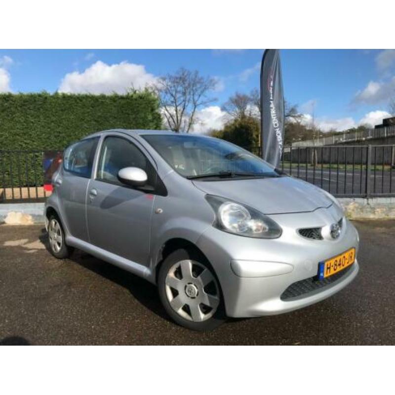 Toyota Aygo 1.0-12V + *Airco* *Half Leer* *Uniek* *5 DRS*