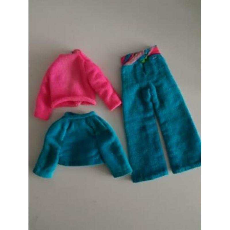 Barbie truitje , broek en jasje van de set Triple Treat '70