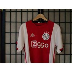 Ajax thuisshirt van dit seizoen, herenmaat large