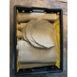 Kratje jute tafellopers bruiloft deco versiering decoratie