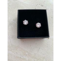 Diamonfire oorknopjes 0,2 crt