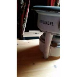 Oud pretolie stelletje. Originele beccon. Doorsnede 23 cm,