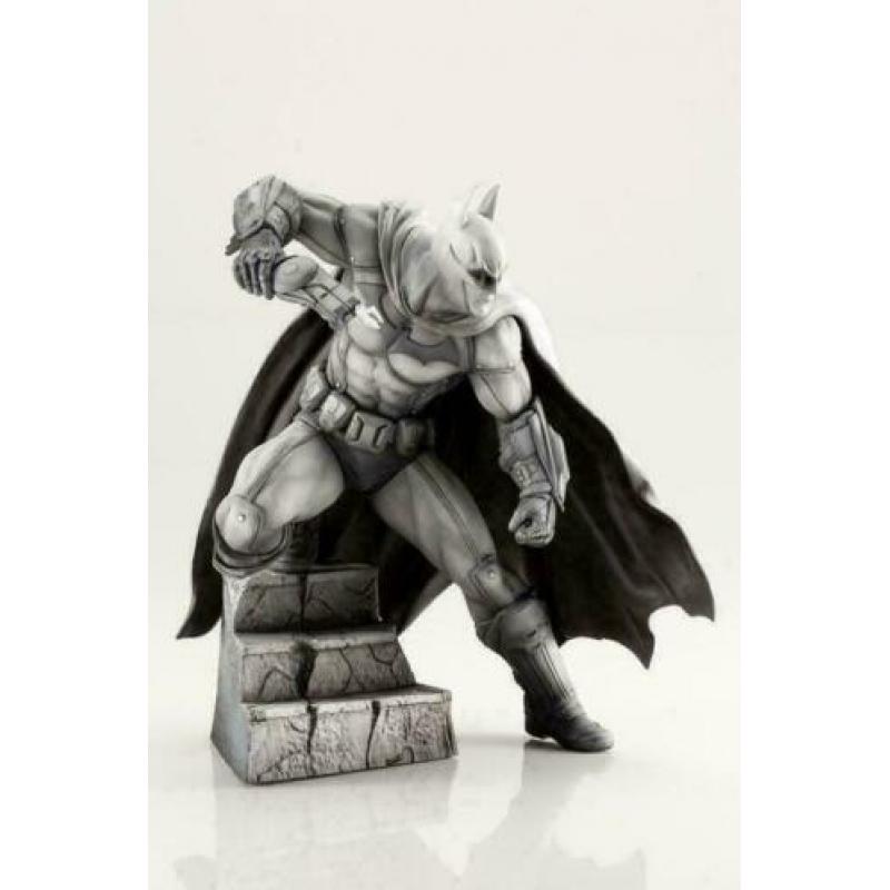 DC Comics ARTFX+ PVC Statue 1/10 Batman Arkham Series 10th A