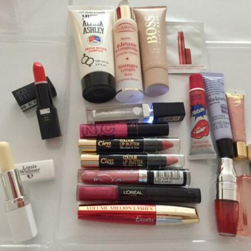 Setje van L’Oréal NYC Boss mascara lipglos Clean parfum €25