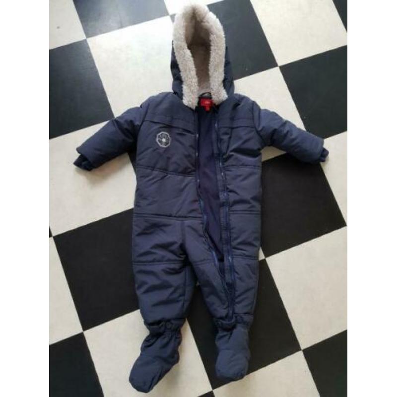 Mooi donkerblauw, warm skipak maat 74/80 van s.Oliver