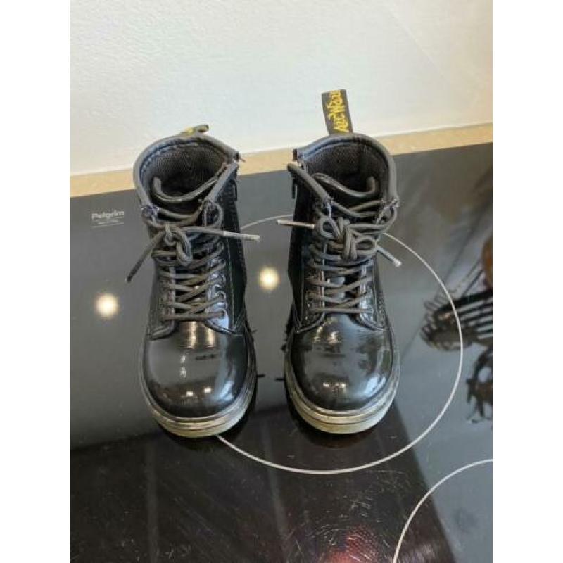 Nette zwarte Dr. Martens laarsjes maat 23