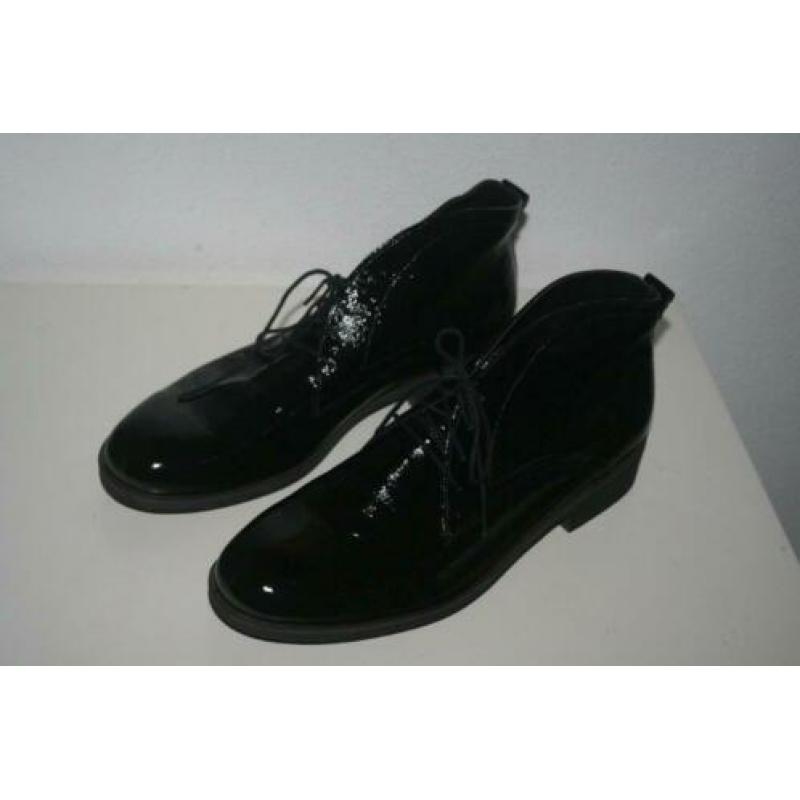 Nieuwe Durea zwart lak leren schoenen mt 43,5 wijdte H
