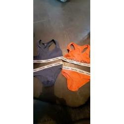 Calvin Klein setjes origineel mt 116 122