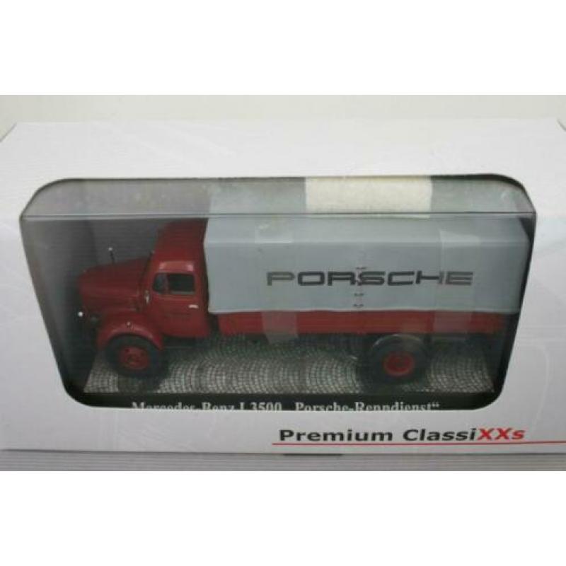 Premium ClassiXXs 1/43 Mercedes L-3500 (Renndienst Porsche)