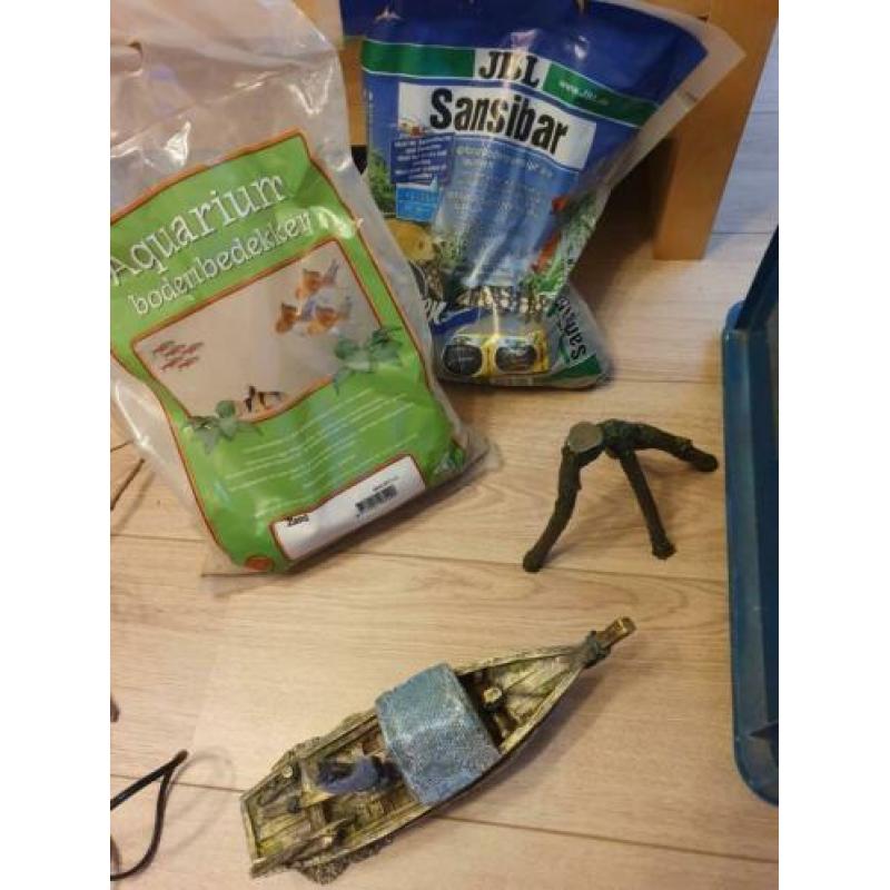 Aquarium accesoires te koop