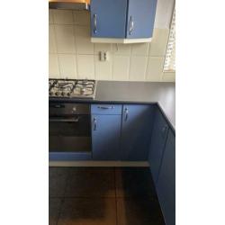 Nette blauwe hoek keuken