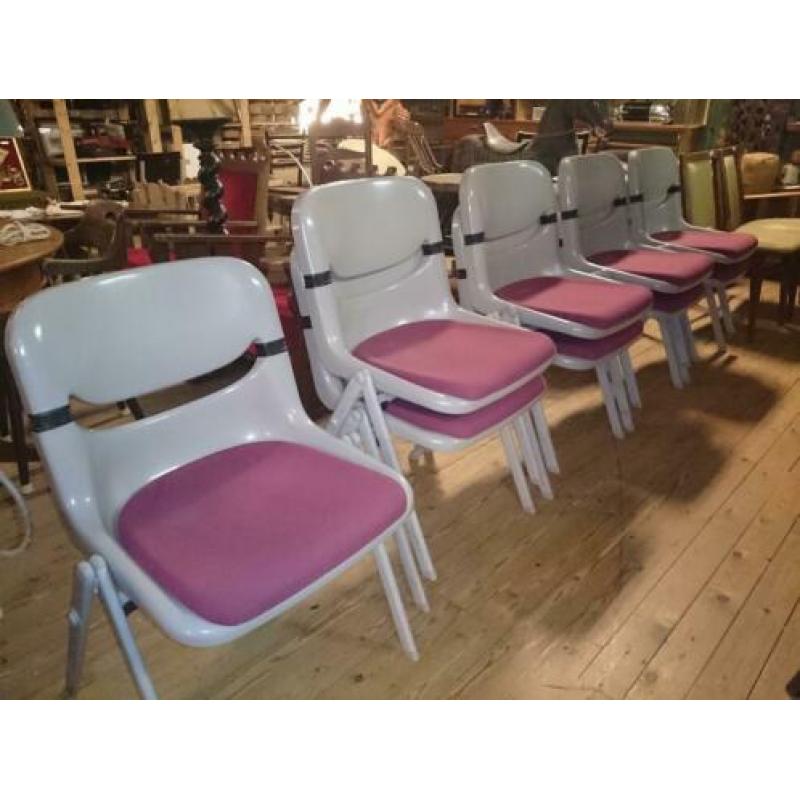 Gispen stoelen met buizenframe model 108 zeer mooi 8 stuks