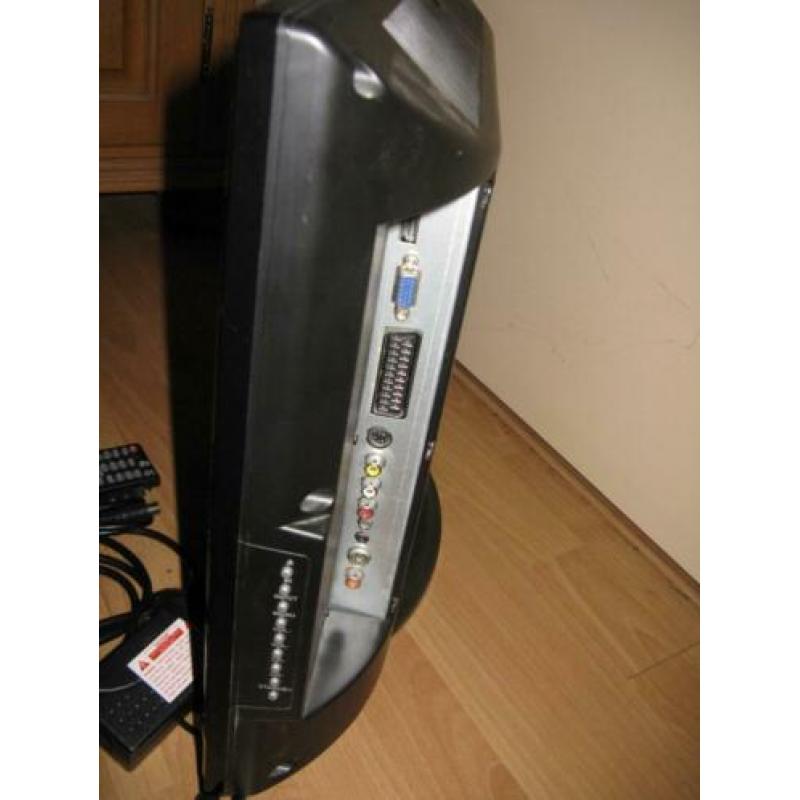 2 LCD televisie