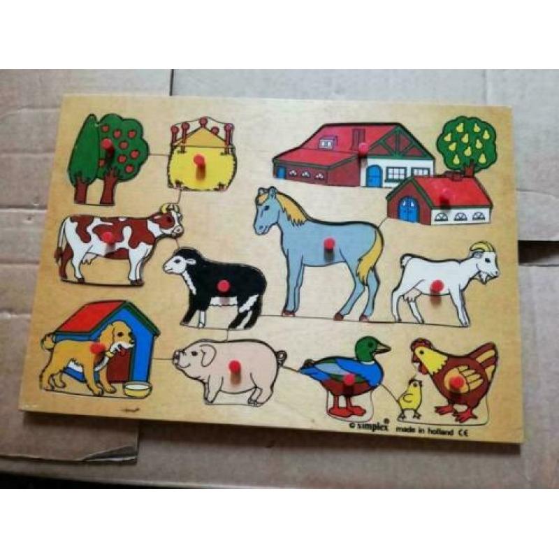 Houten Knopjes Puzzels, klok en boekjes