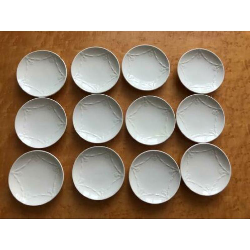 Wedgwood Zeldzaam! Twaalf schoteltjes guirlande Cream ware