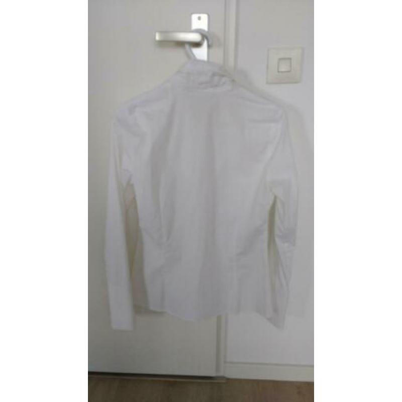 Witte blouse dames met rouches aan kraag