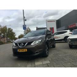Nissan QASHQAI 1.2 DIG-T 115 Connect Pano Dak Dakrail Airco