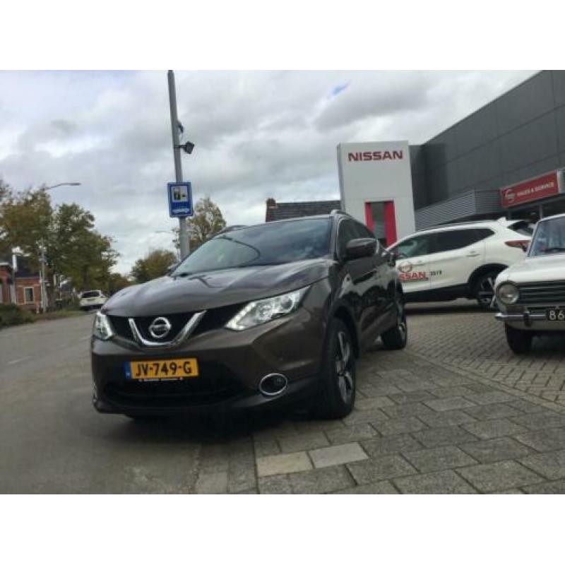 Nissan QASHQAI 1.2 DIG-T 115 Connect Pano Dak Dakrail Airco