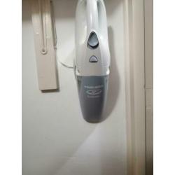 kruimeldief black & decker met zuigaccessoires