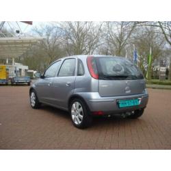Opel Corsa 1.2 5D 2005 AIRCO/NIEUWE APK/ONDERHOUD/TREKHAAK!