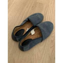 UGG schoentjes NIEUW! Maat 42