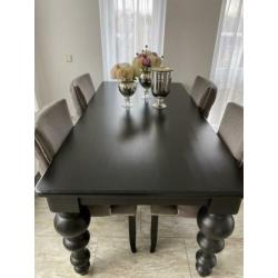 Zwarte eettafel (Rofra Home)