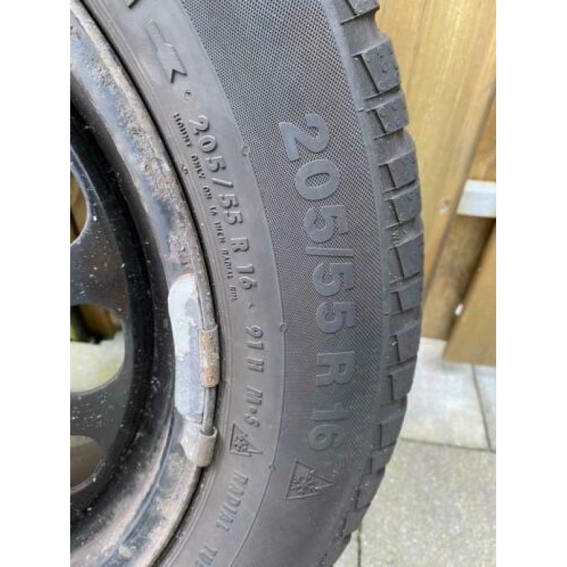 4 winterbanden michelin/continental, 5 en 6 mm, 205/55/16