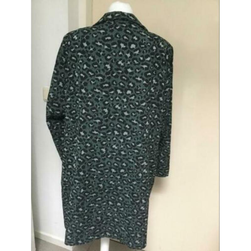 Prachtige lang Dreamstar colbertjas met panterprint maat 46