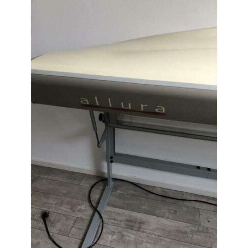 Alisun Allura Zonnebank kapot