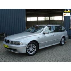 BMW 5-serie Touring 520i Edition YOUNGTIMER /LEDER /NAVI NAP